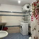 بيت شباب Xarba Gjirokastër