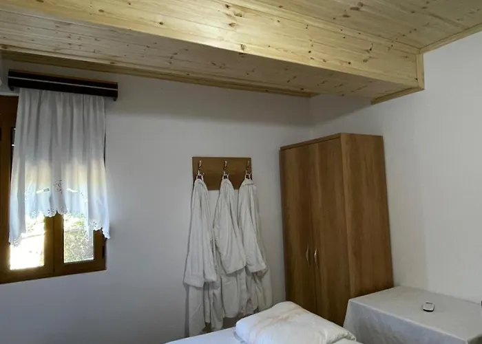 Xarba Ostello Gjirokastër