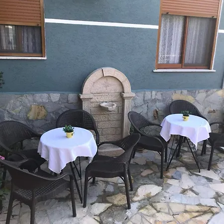Xarba Hostel Gjirokaster