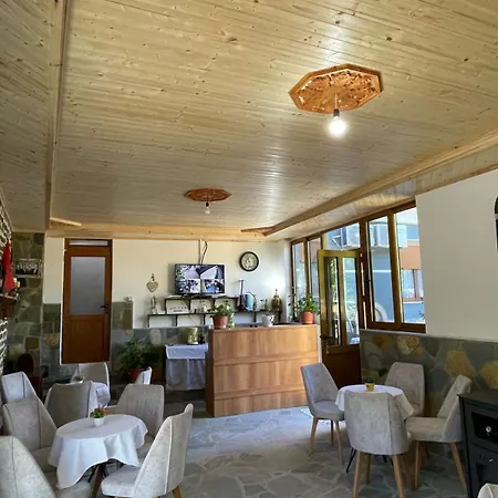 Xarba Hostel Gjirokaster