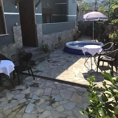 Xarba Hostel *